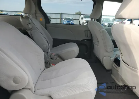 2011 Toyota Sienna Le z USA, uszkodzony, nr VIN 5TDKK3DC2BS041691